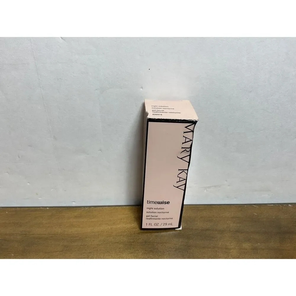 Mary Kay TimeWise Night Solution 1 fl oz Dry to Oily Skin 026919 New in Box